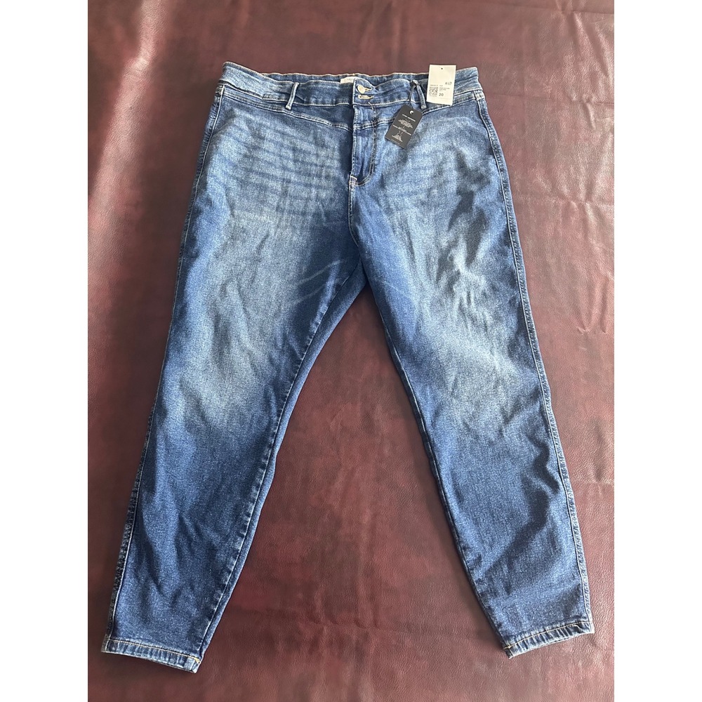 Forever 21 Plus Premium Up Lyfter Dark Wash Tapered Jeans Size 20 NWT
